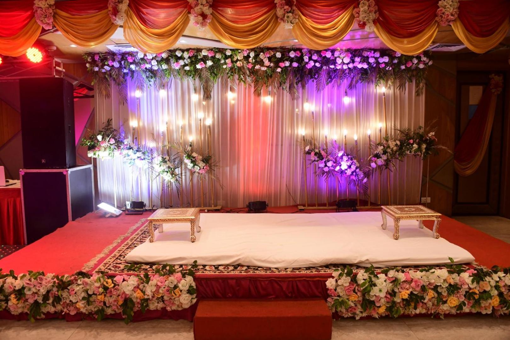 Hotel Gurveer Royal 2*